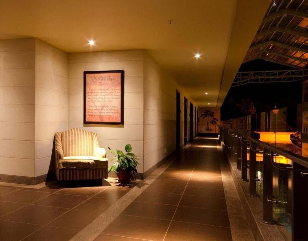 Acacia Goa Hotel Sinquerim Bagian luar foto