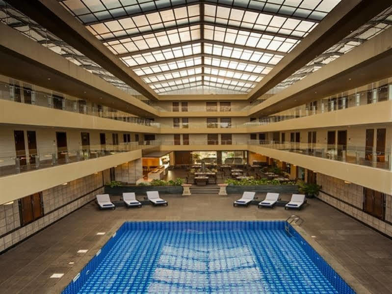 Acacia Goa Hotel Sinquerim Bagian luar foto