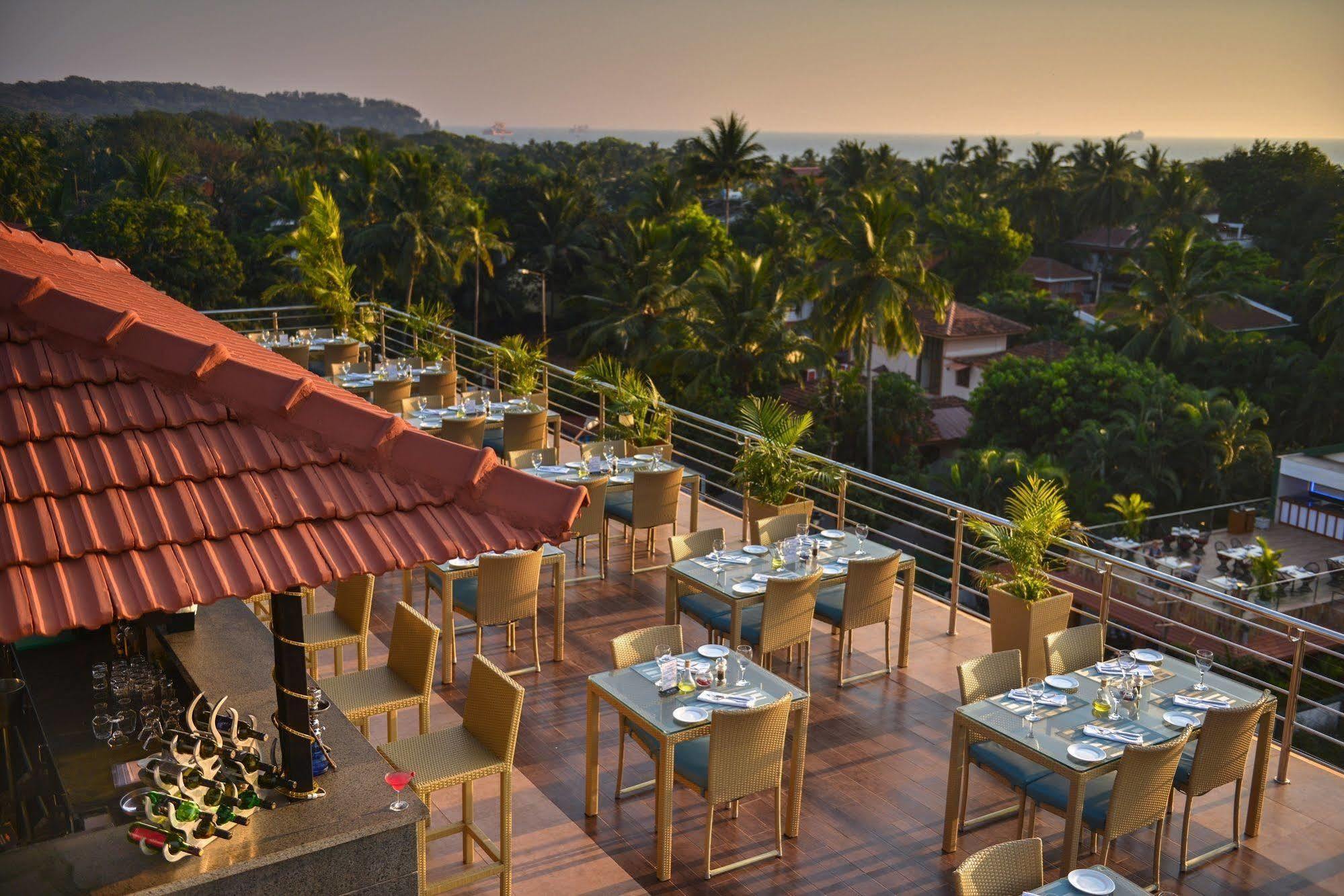 Acacia Goa Hotel Sinquerim Bagian luar foto